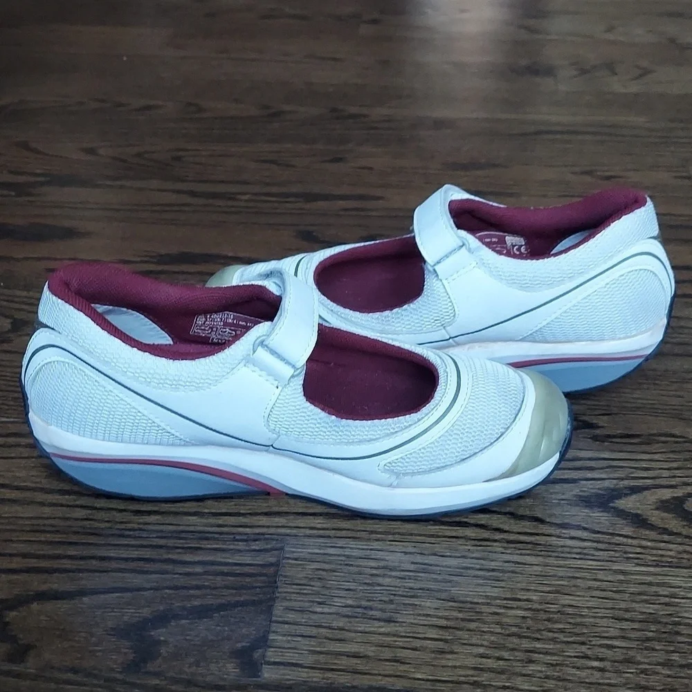 MBT Women's Baridi Casual Comfort Rocker Mary Jane Sneakers - white - size 7